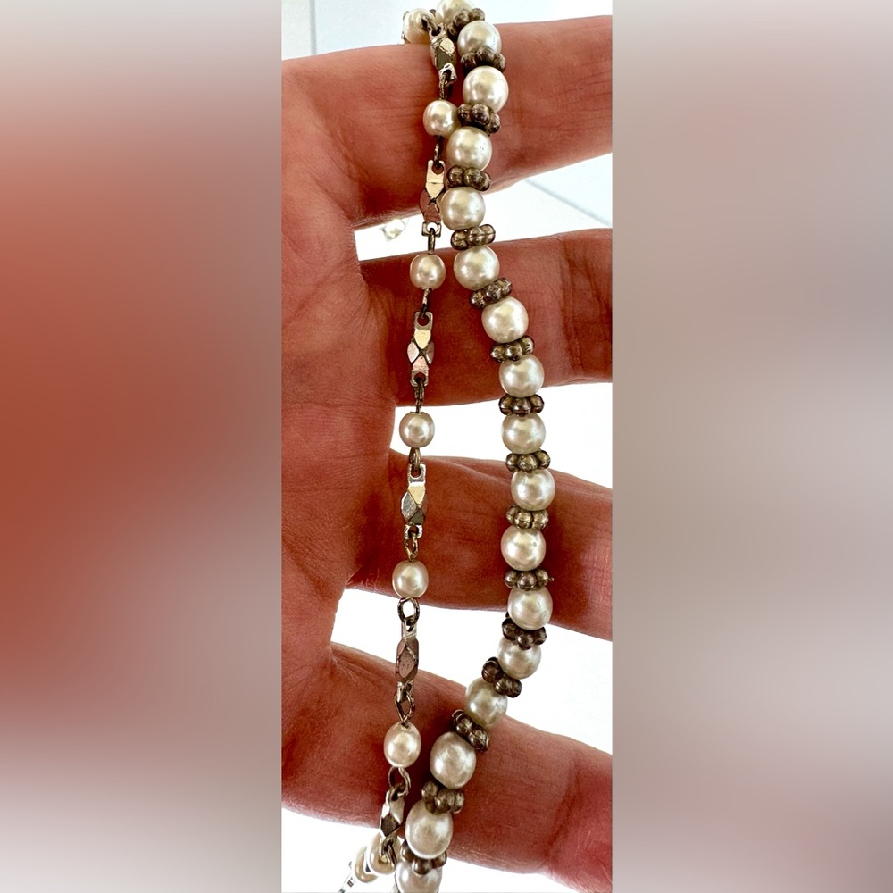 Lot of 2 Vintage Signed Napier Silver-time & Faux Pearl Bracelets #1120 - Picture 4 of 9